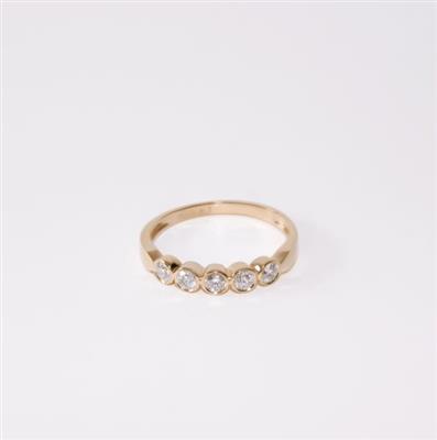 9ct Bezel Set Ring