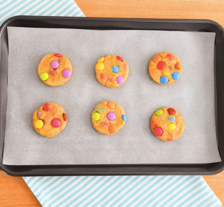 SMARTIE Cookie Mix. Bright | Cheerful | Fun. Makes 6 or 12 fun & easy cookies