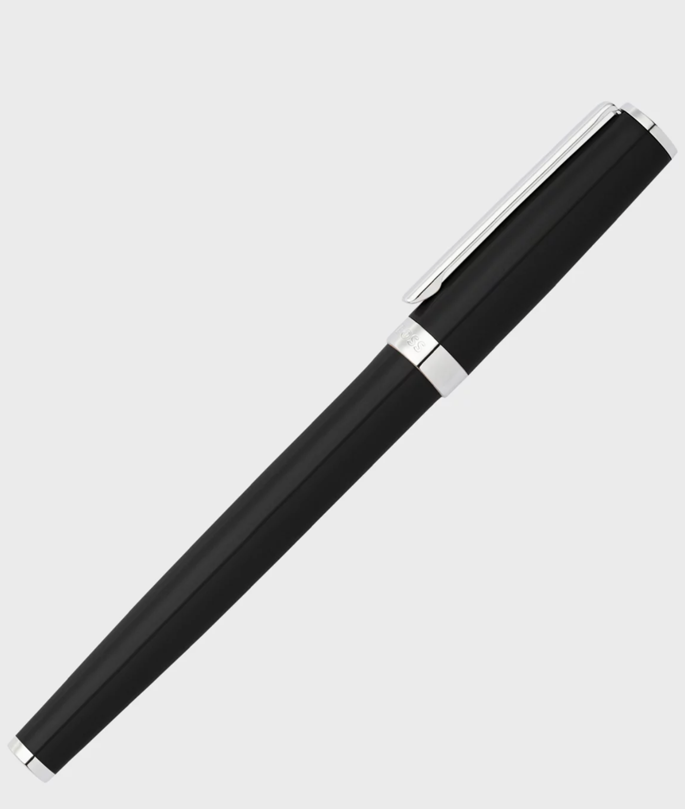 Glossy-black lacquer fountain pen with logo ring