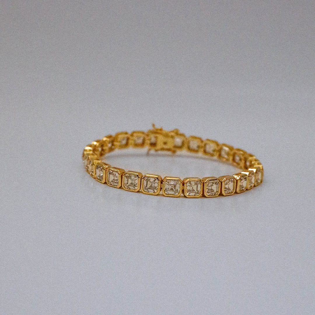 Essie Bracelet – Gold